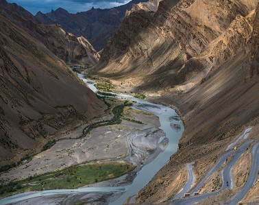 Himalayan Family Escape